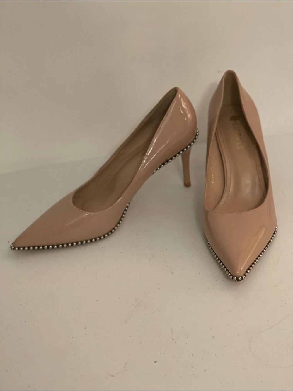 Big Tree Nude Patent Leather Pointed Toe Pumps with Stud Trim sz 41 US 10